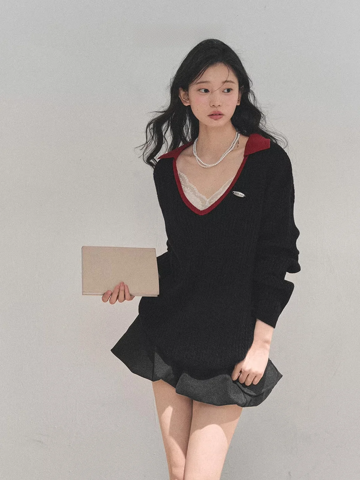 AOMALM Women's Woolen Knitted Sweater V-Ne Winter Top American College Sle Loose Fit Long Sve Regular Length
AOMALM Women's Woolen Knitted Sweater V-Ne Winter Top American College Sle Loose Fit Long Sve Regular Length