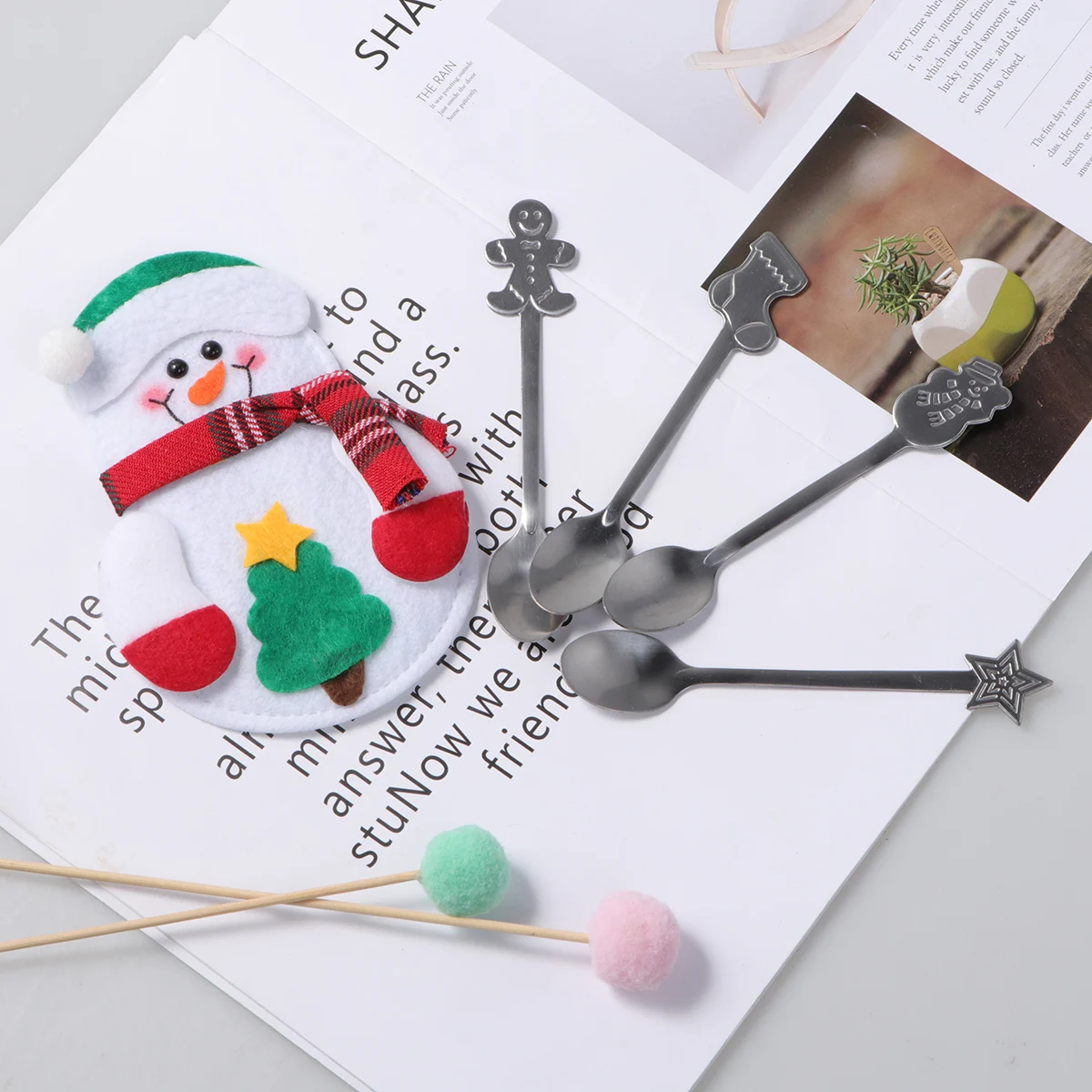 5 Pcs Gift Spoon Set Christmas Coffee Spoons Table for Stainless Steel and Packing Bag Food Serving Portable
5 Pcs Gift Spoon Set Christmas Coffee Spoons Table for Stainless Steel and Packing Bag Food Serving Portable