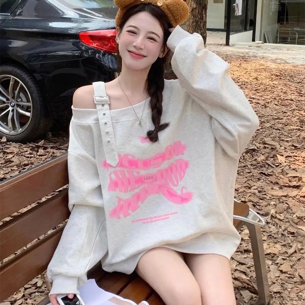 Sweet Korean Style Shoulder-Open Sweatshirt Women's Loose Fit Autumn Winter New Style High Sensation Slimming Large Version Top
Sweet Korean Style Shoulder-Open Sweatshirt Women's Loose Fit Autumn Winter New Style High Sensation Slimming Large Version Top