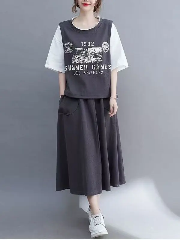 High Waist Summer T-Shirt And Skirt Set Fashionable Patchwork Design Big Brand Two Piece Ensemble Korean Style Casual Wear
High Waist Summer T-Shirt And Skirt Set Fashionable Patchwork Design Big Brand Two Piece Ensemble Korean Style Casual Wear