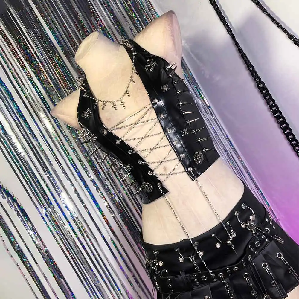 Kawaii Eco Chain Gothic Tank Grunge Emo Punk Rock E-Girls Skull 90s Festival Outfit Goth Y2K Halter Camisole TOPS DIY Hand Made
Kawaii Eco Chain Gothic Tank Grunge Emo Punk Rock E-Girls Skull 90s Festival Outfit Goth Y2K Halter Camisole TOPS DIY Hand Made
