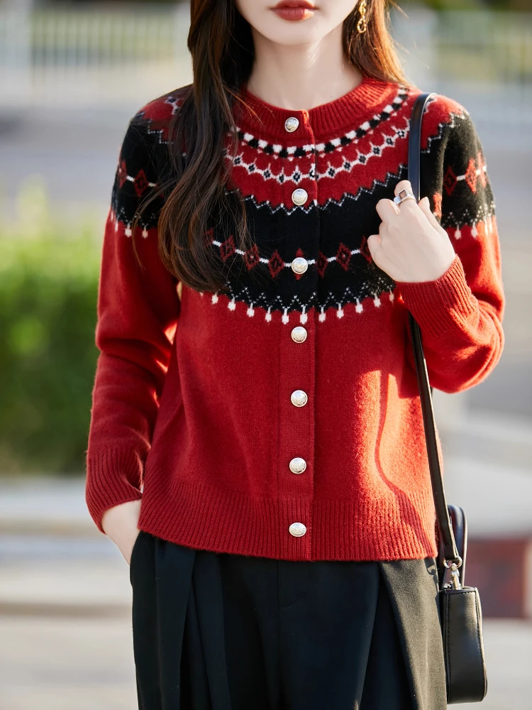 Утепленный шерстяной вязаный кардиган женский, верхняя одежда, свитер с вышивкой Feilao Island, новинка 2025 года, теплый топ-пальто
Утепленный шерстяной вязаный кардиган женский, верхняя одежда, свитер с вышивкой Feilao Island, новинка 2025 года, теплый топ-пальто