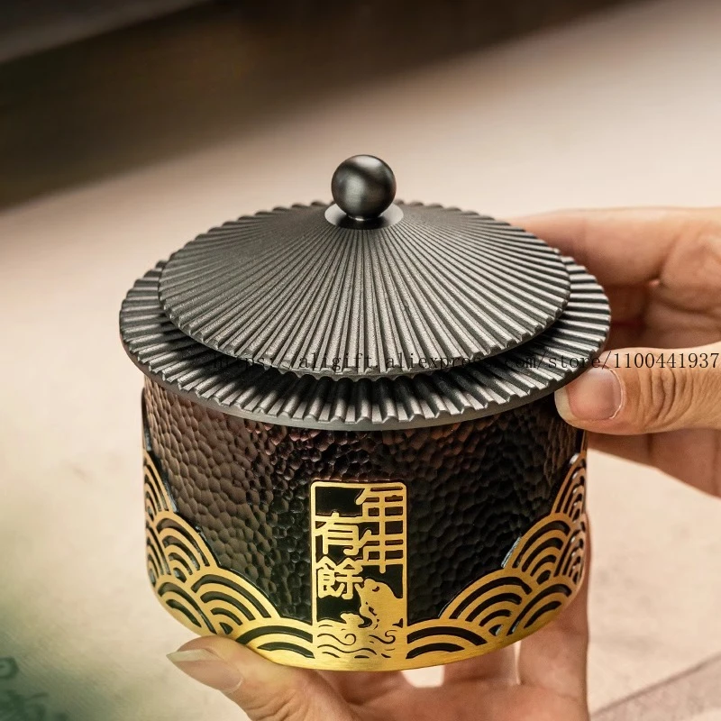 Household Copper Ashtray with Cover Anti-fly Ash Office Desktop High-end Ashtray Living Room Creative Copper Ornament Gift
Household Copper Ashtray with Cover Anti-fly Ash Office Desktop High-end Ashtray Living Room Creative Copper Ornament Gift