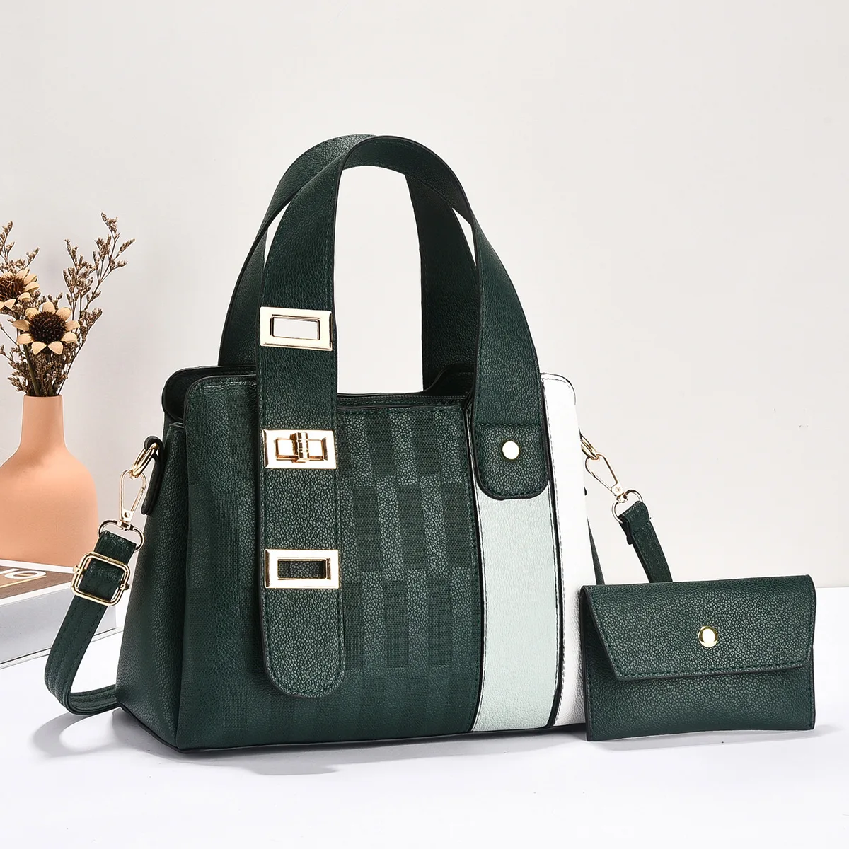 New Woman shoulder bag Large capacity Handbag for Women2025 Crossbody bag pattern PU Portable bucket bag ladies messenger bags
New Woman shoulder bag Large capacity Handbag for Women2025 Crossbody bag pattern PU Portable bucket bag ladies messenger bags