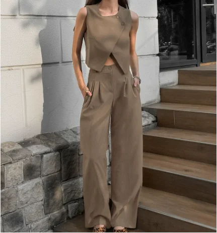 Women's Suits 2025 Spring Summer Latest Khaki Fashionable Sleeveless Vest Long Pants Set Versatile High Waisted Two-Piece Set
Women's Suits 2025 Spring Summer Latest Khaki Fashionable Sleeveless Vest Long Pants Set Versatile High Waisted Two-Piece Set