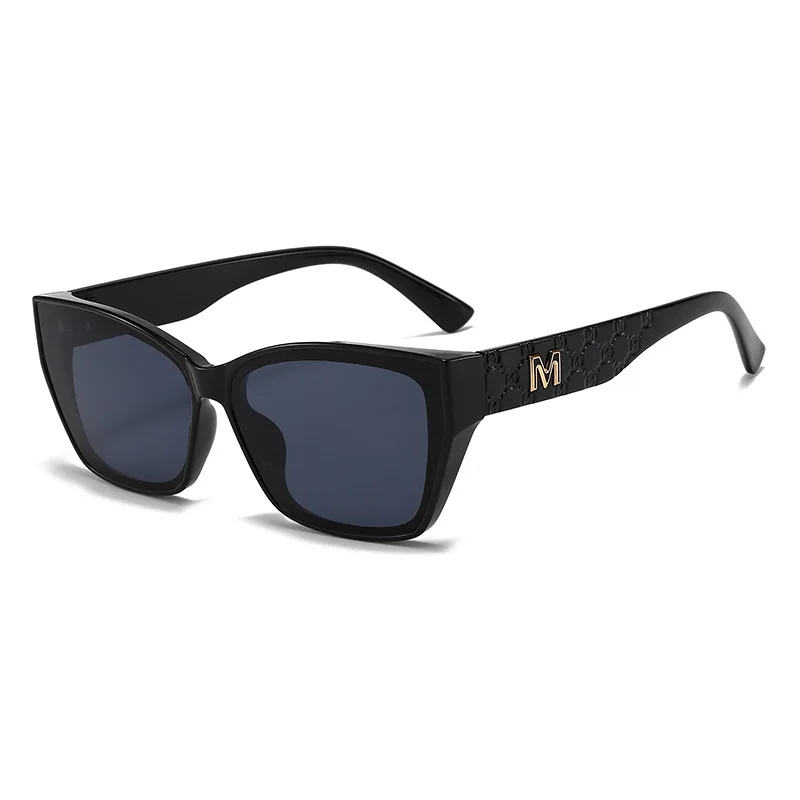 Luxury M Brand Glamour Sunglasses For Men And Women Stylish Influencer Fashion Unisex Sun Glasses Gradient UV400 Shades
Luxury M Brand Glamour Sunglasses For Men And Women Stylish Influencer Fashion Unisex Sun Glasses Gradient UV400 Shades