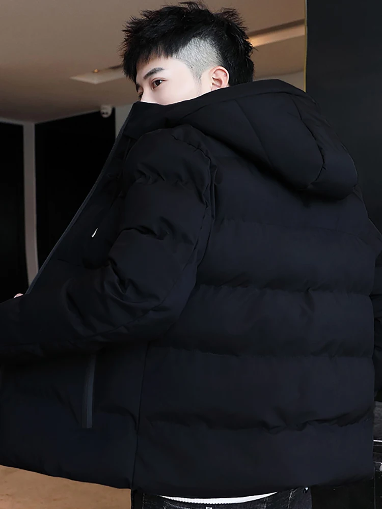 Мужская утепленная хлопковая куртка с капюшоном для осени и зимы, модная теплая верхняя одежда, высококачественная хлопковая стеганая куртка
Мужская утепленная хлопковая куртка с капюшоном для осени и зимы, модная теплая верхняя одежда, высококачественная хлопковая стеганая куртка