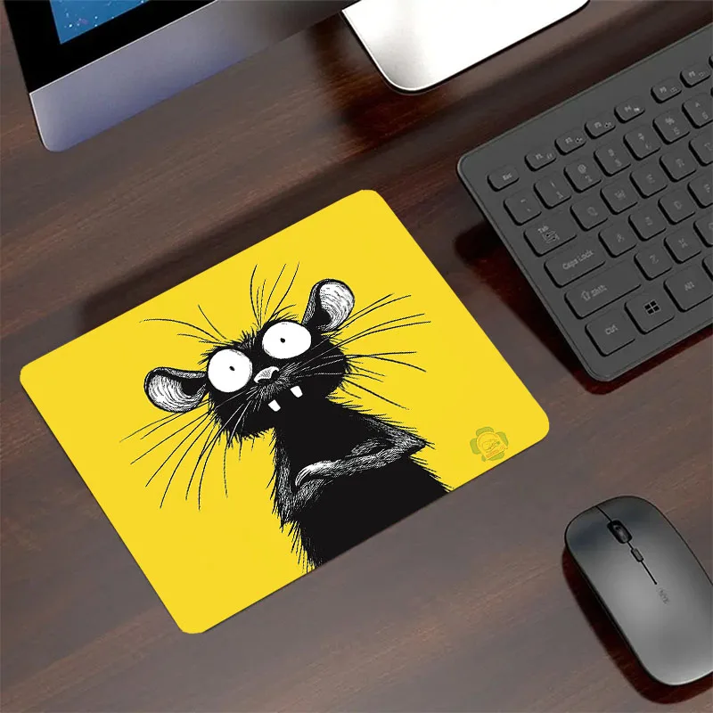 Mouse pad for e-sports competitions, non-slip bottoSmm surface,suitable for professional players,compact design,enhance the game
Mouse pad for e-sports competitions, non-slip bottoSmm surface,suitable for professional players,compact design,enhance the game