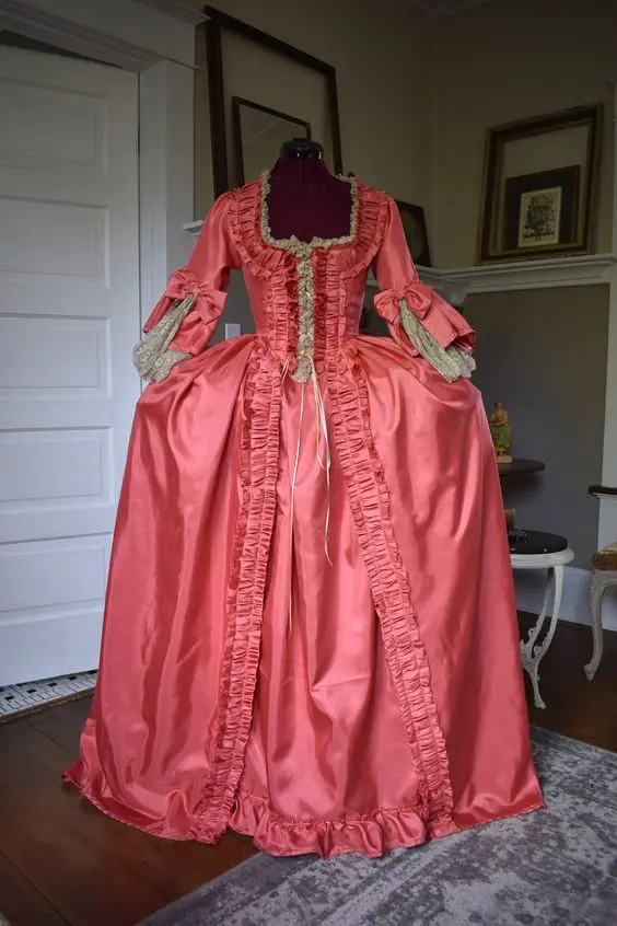 Marie Antoinette Baroque Ball Gown Medieval Rococo Court Royal Princess Renaissance Costume Duke Victorian Dress Halloween Dress
Marie Antoinette Baroque Ball Gown Medieval Rococo Court Royal Princess Renaissance Costume Duke Victorian Dress Halloween Dress