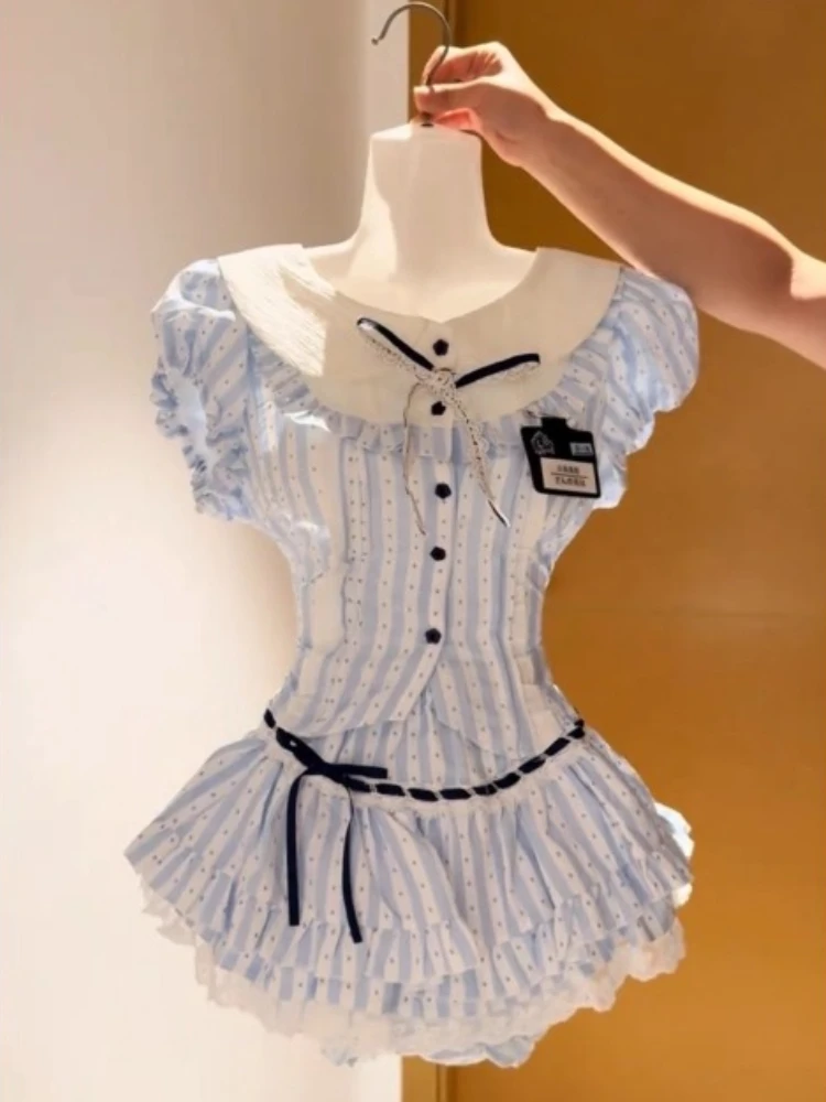 Japanese Kawaii Lolita Sweet 2 Piece Set Women Y2k Patchwork Design Mini Skirt Suit Female Princess Elegant Chic Outfits Summer
Japanese Kawaii Lolita Sweet 2 Piece Set Women Y2k Patchwork Design Mini Skirt Suit Female Princess Elegant Chic Outfits Summer