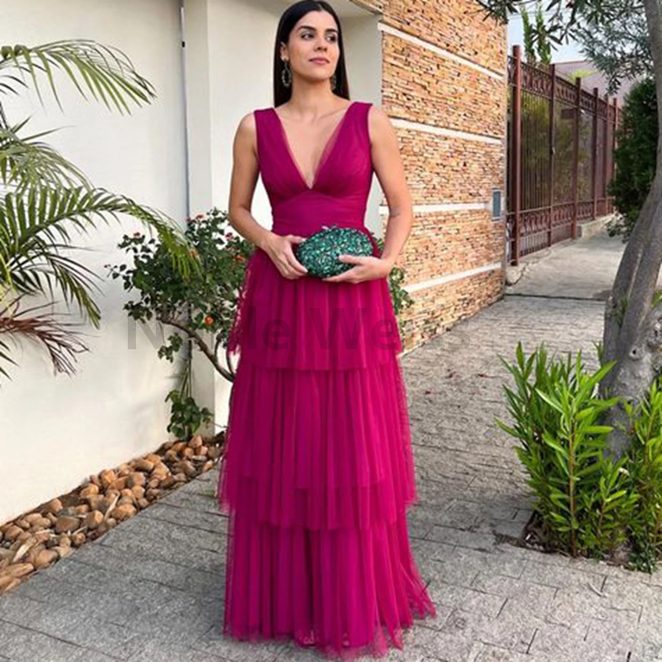 V-Neck A-LINE Prom Dresses Floor-Length Tulle Pleat Tiered Evening Gown Customize
V-Neck A-LINE Prom Dresses Floor-Length Tulle Pleat Tiered Evening Gown Customize