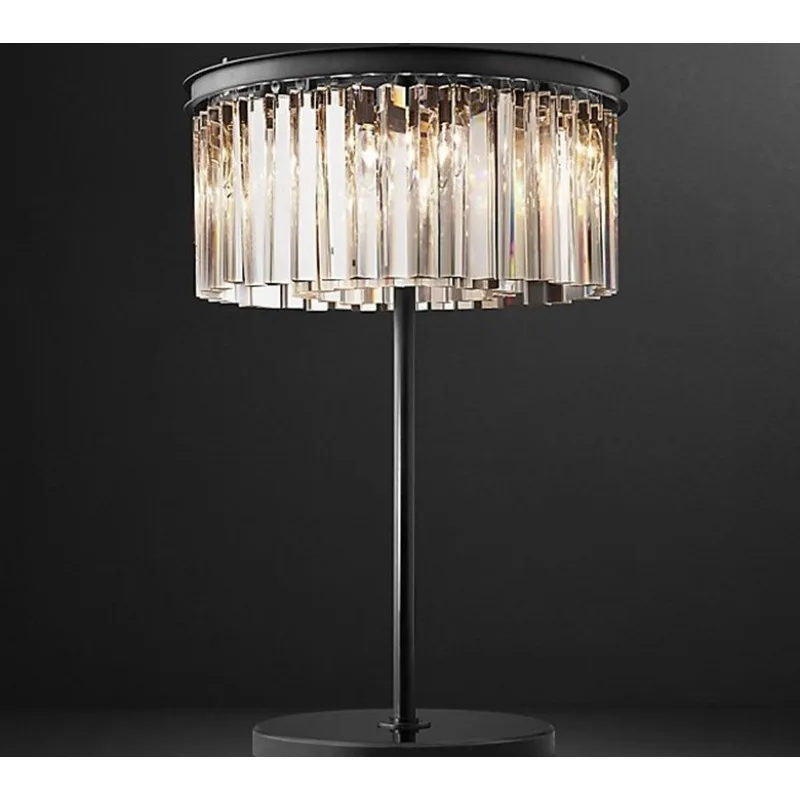 Американская ретро-лампа для спальни с хрустальным абажуром, современная простая настольная лампа для гостиной.
Американская ретро-лампа для спальни с хрустальным абажуром, современная простая настольная лампа для гостиной.