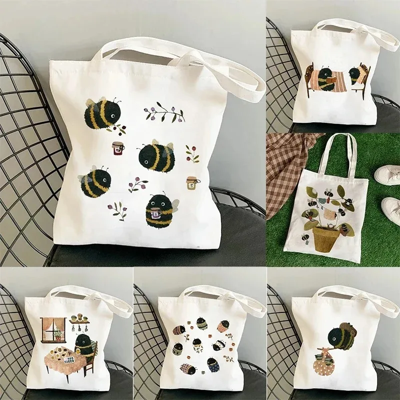 Kawaii Bee Cat Print Canvas Tote Bag Cute Cartoon Pattern Shoulder Bag For Daily Shopping Animal Lovers Enthusiasts
Kawaii Bee Cat Print Canvas Tote Bag Cute Cartoon Pattern Shoulder Bag For Daily Shopping Animal Lovers Enthusiasts