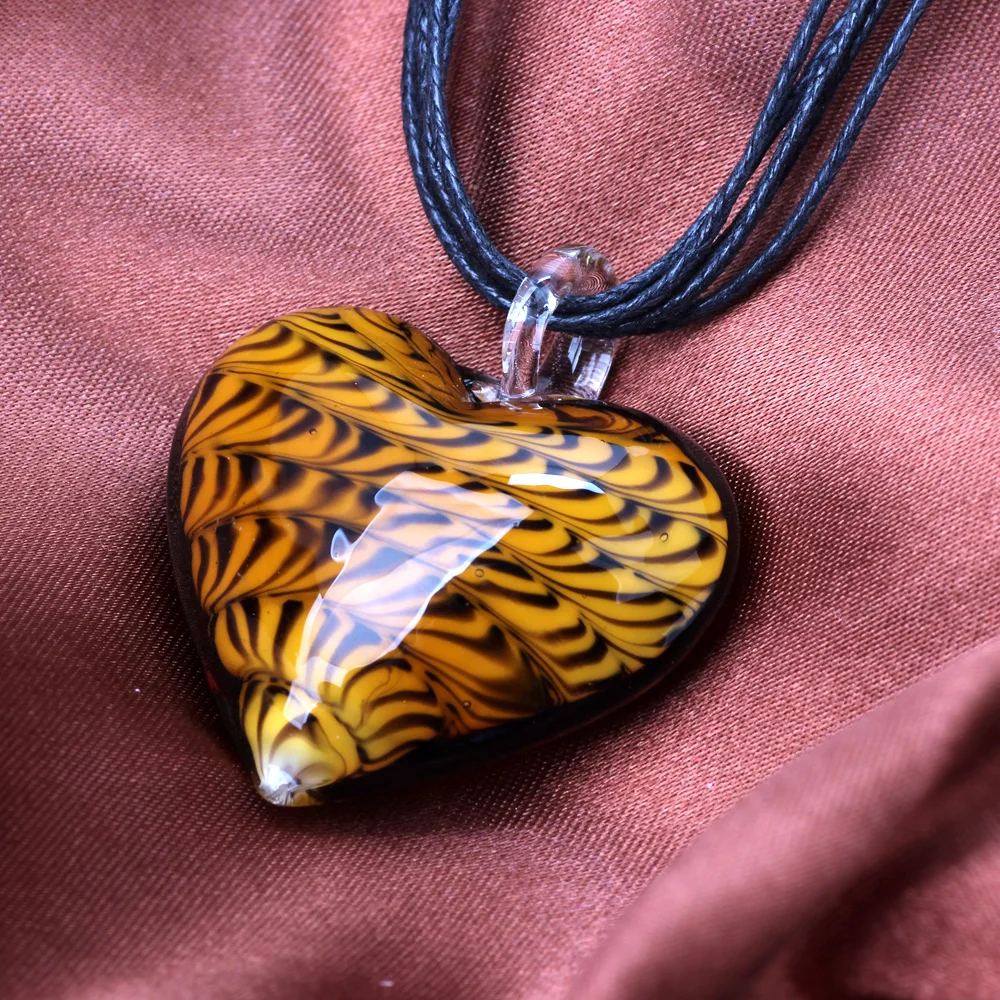 Vintage Handmade Lamp Work Beads 1set 36MM Amber Glazed Big Peach Heart Shape Glass Pendant Necklace Gift
Vintage Handmade Lamp Work Beads 1set 36MM Amber Glazed Big Peach Heart Shape Glass Pendant Necklace Gift