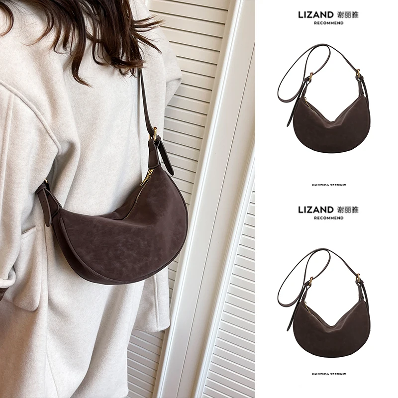 Fashionable Suede Dumpling Shaped Crossbody Bag for Women Commute Friendly Original Design High End Feel Lizand Xie Liya
Fashionable Suede Dumpling Shaped Crossbody Bag for Women Commute Friendly Original Design High End Feel Lizand Xie Liya