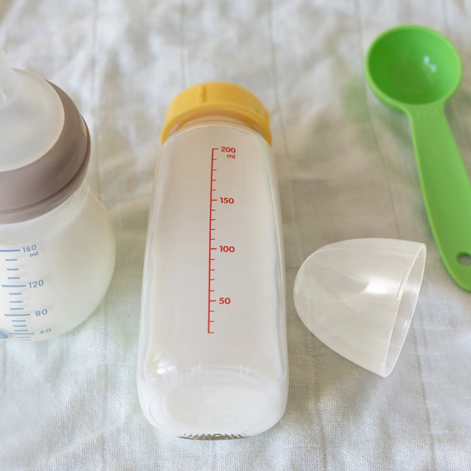 4pcs Replacement Baby Bottle Caps Transparent Leak-Proof Reusable Plastic Feeding Bottle Lids Kitchen Bar Accessories
4pcs Replacement Baby Bottle Caps Transparent Leak-Proof Reusable Plastic Feeding Bottle Lids Kitchen Bar Accessories