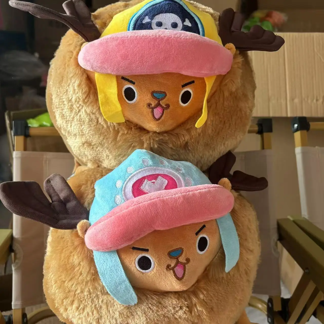 Creative Cute Tony Chopper Deer Form 35CM Round Warm Hand Pillow Cushion Cute Animal Plush Toy Christmas Birthday Gift
Creative Cute Tony Chopper Deer Form 35CM Round Warm Hand Pillow Cushion Cute Animal Plush Toy Christmas Birthday Gift