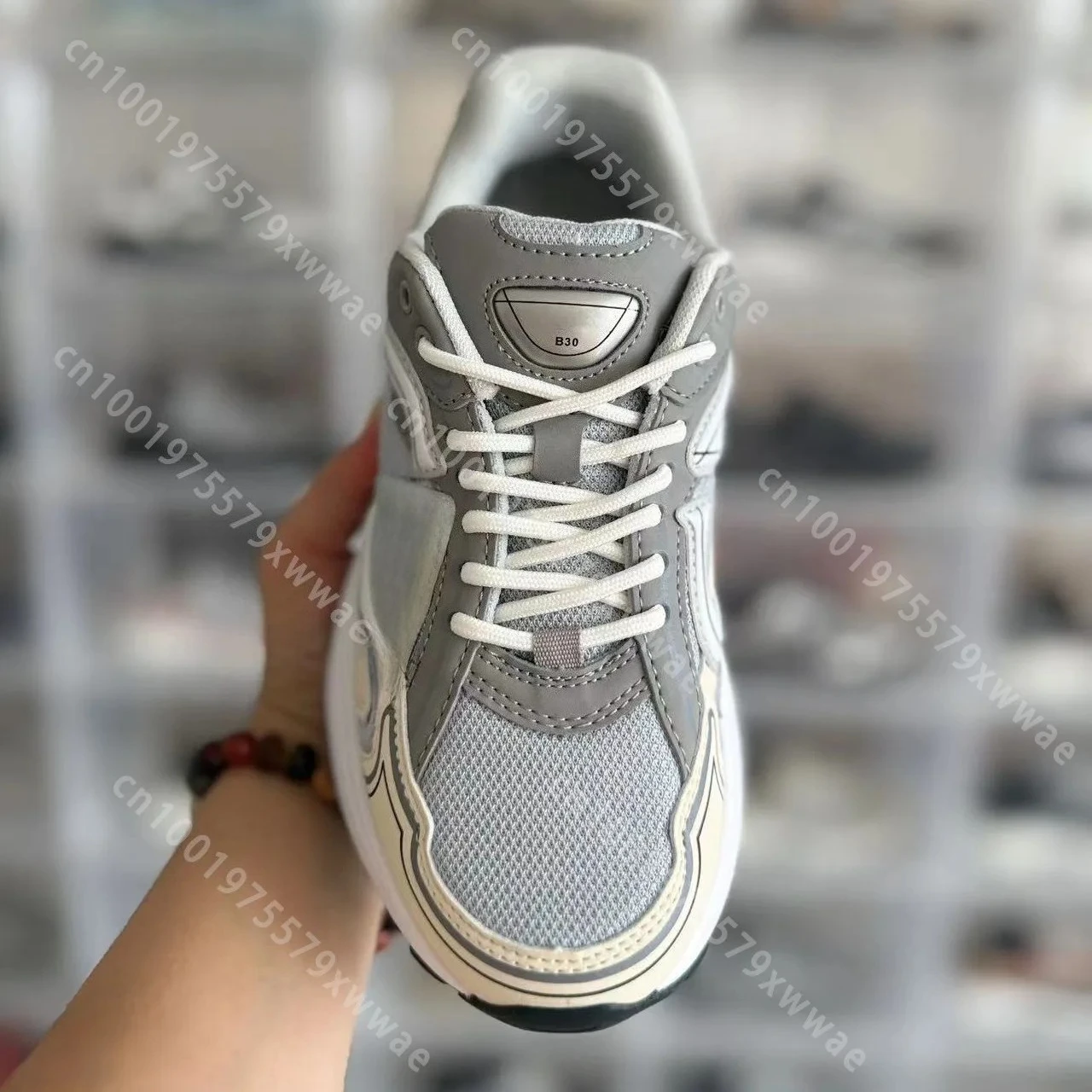 Men Women B30Retro Chunky Sneakers Breathable Mesh Casual Trainers Non-Slip Thick Sole Platform Shoes for Daily & Street Style
Men Women B30Retro Chunky Sneakers Breathable Mesh Casual Trainers Non-Slip Thick Sole Platform Shoes for Daily & Street Style