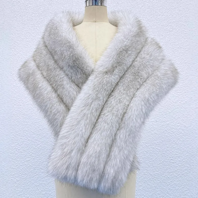 2025 New Korean Style Faux Fox Fur Stole Wrap Women Winter Warm Plush Cape Collar Scarf Elegant Evening Wear Shawl
2025 New Korean Style Faux Fox Fur Stole Wrap Women Winter Warm Plush Cape Collar Scarf Elegant Evening Wear Shawl