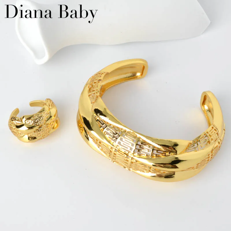 Dubai 18K Gold Plated Jewelry Set For Wedding Party Luxury Quality Bracelet Ring 2 PCS Bridal Gifts
Dubai 18K Gold Plated Jewelry Set For Wedding Party Luxury Quality Bracelet Ring 2 PCS Bridal Gifts