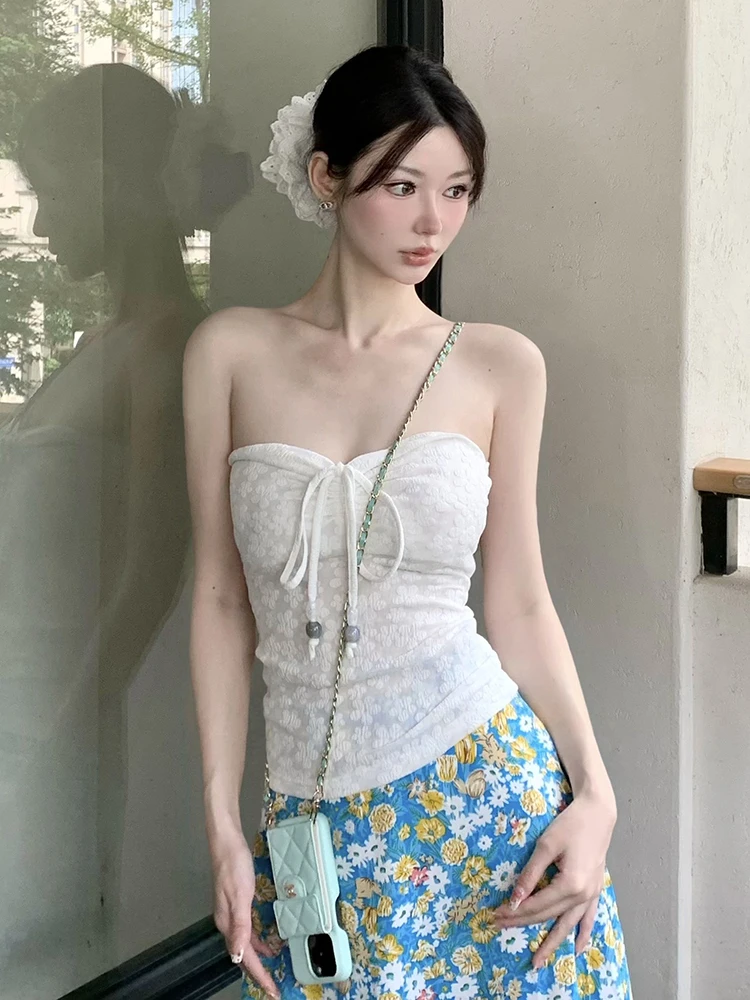 Beach Vacation Style Set Pure Desire Design White Halter Top Blue Floral Half Skirt Two Piece Set Casual Style for Women
Beach Vacation Style Set Pure Desire Design White Halter Top Blue Floral Half Skirt Two Piece Set Casual Style for Women