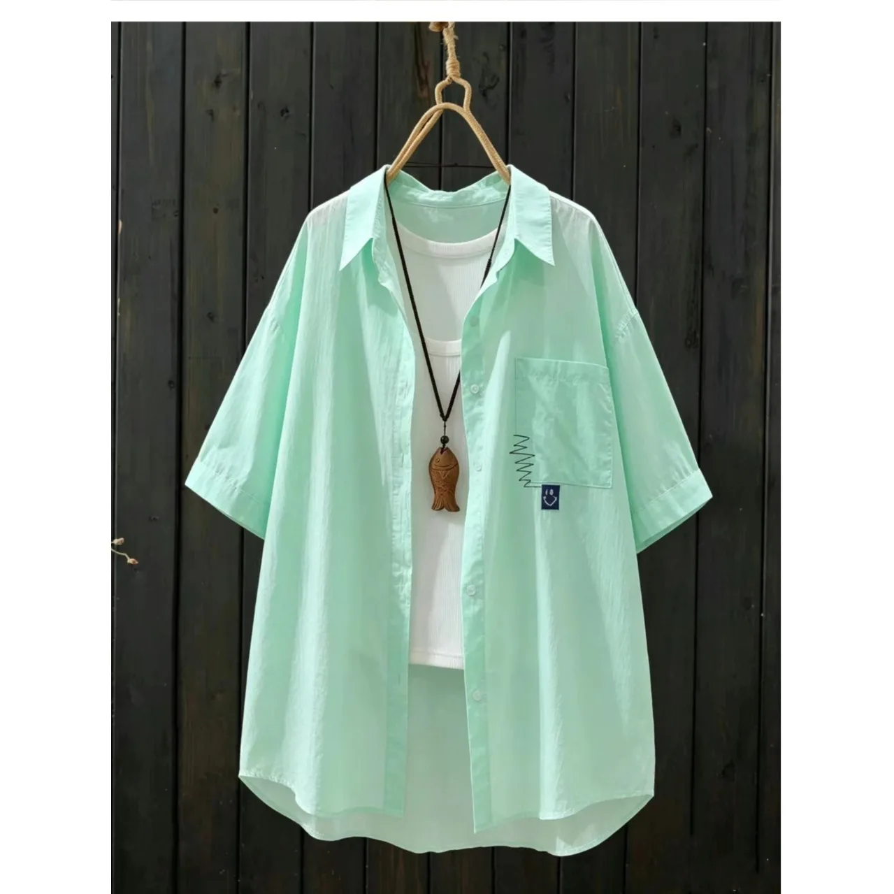 Ladies Large Size Shirt Embroidered Collar Breathable Summer New Style Short Sleeve Comfortable Skin-Friendly Fashion Top
Ladies Large Size Shirt Embroidered Collar Breathable Summer New Style Short Sleeve Comfortable Skin-Friendly Fashion Top