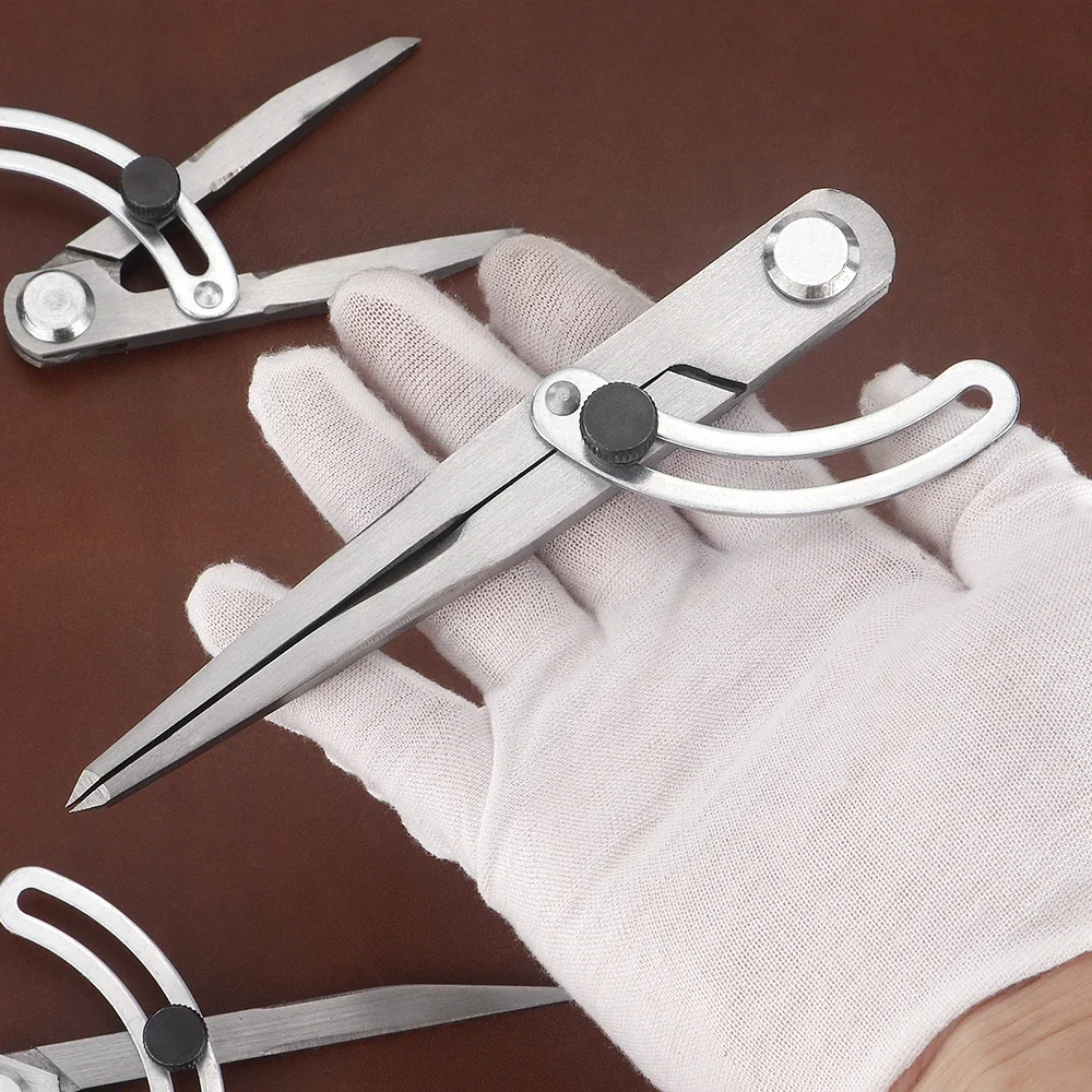 1Pc Adjustable Leather Spacing Compass, Edge Creaser Wing Steel Divider Line Location Scriber Marking Precision Drafting Tool
1Pc Adjustable Leather Spacing Compass, Edge Creaser Wing Steel Divider Line Location Scriber Marking Precision Drafting Tool