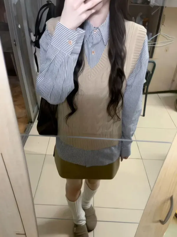Preppy Style Knitted Vest Shirt And Skirt Set Unique And Beautiful College Fashion 2026 Spring Season Three Piece Outfit
Preppy Style Knitted Vest Shirt And Skirt Set Unique And Beautiful College Fashion 2026 Spring Season Three Piece Outfit