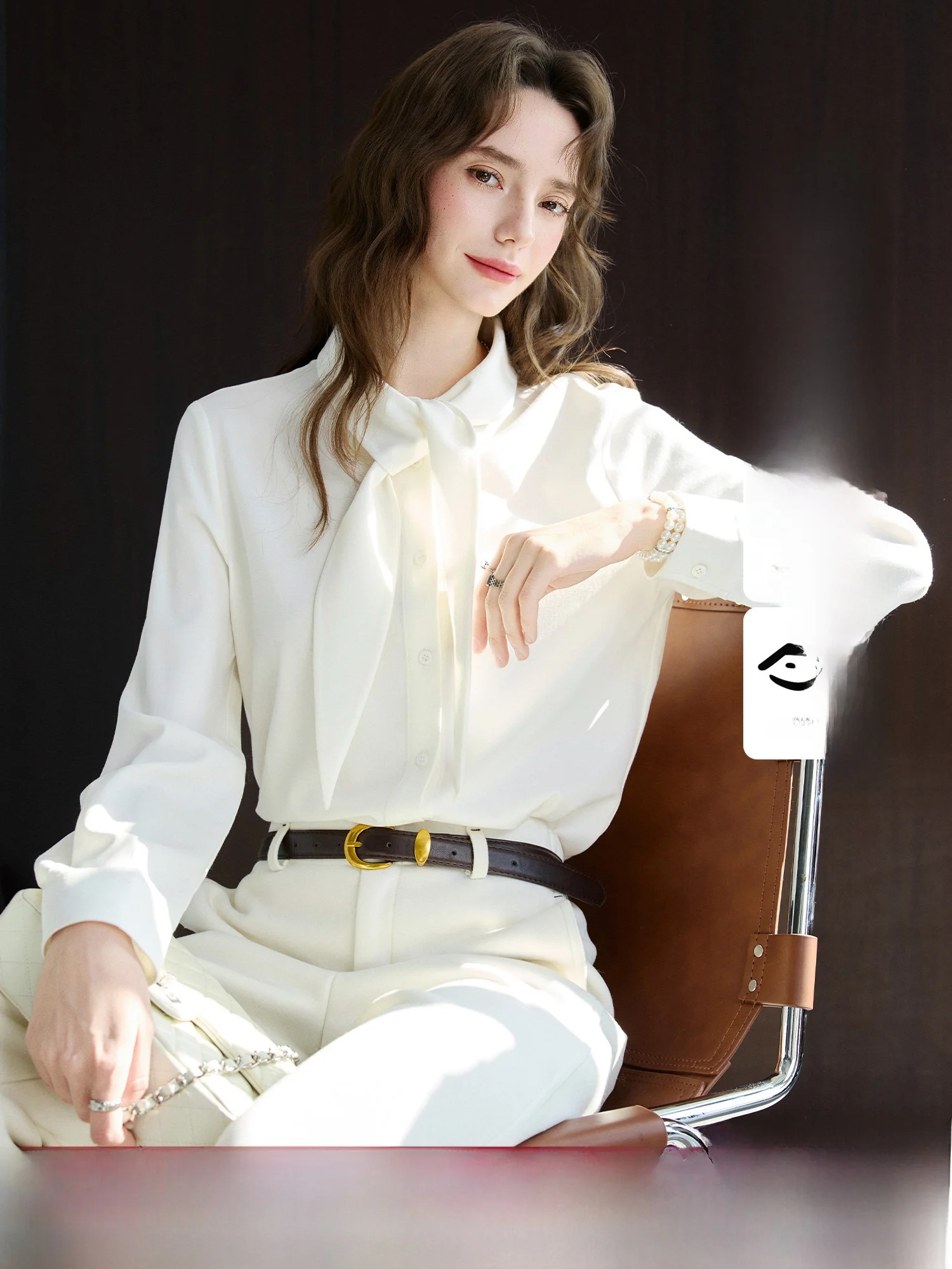 Ele White Long Sve irt Women's Chiffon Gown with Bow Tie French Sle Loose Fit Breathable Spring Commute Wear
Ele White Long Sve irt Women's Chiffon Gown with Bow Tie French Sle Loose Fit Breathable Spring Commute Wear