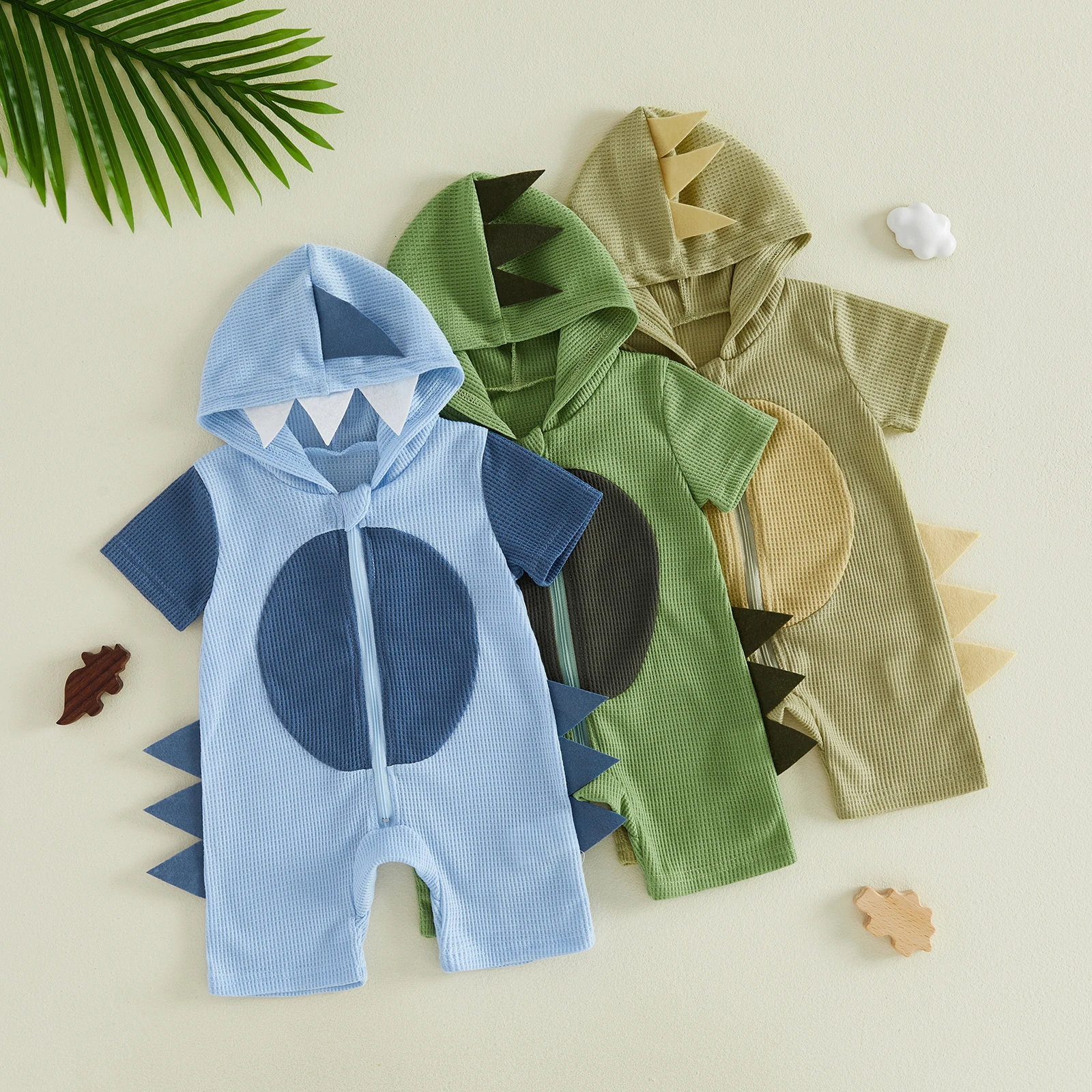 Комбинезон для маленьких мальчиков, летний комбинезон с капюшоном и короткими рукавами, вафельный трикотаж, контрастный цвет, комбинезон с изображением динозавра
Комбинезон для маленьких мальчиков, летний комбинезон с капюшоном и короткими рукавами, вафельный трикотаж, контрастный цвет, комбинезон с изображением динозавра