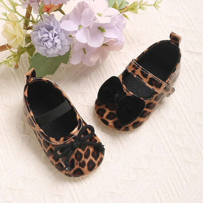 Leopard Print Baby Girl Spring And Autumn New Soft Sole Small Fragrance Style 0-18M Baby Walking Shoes Bow Princess Shoes
Leopard Print Baby Girl Spring And Autumn New Soft Sole Small Fragrance Style 0-18M Baby Walking Shoes Bow Princess Shoes