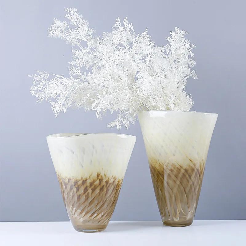 Glass vase new Chinese home craftsmanship flower ornament handmade
Glass vase new Chinese home craftsmanship flower ornament handmade