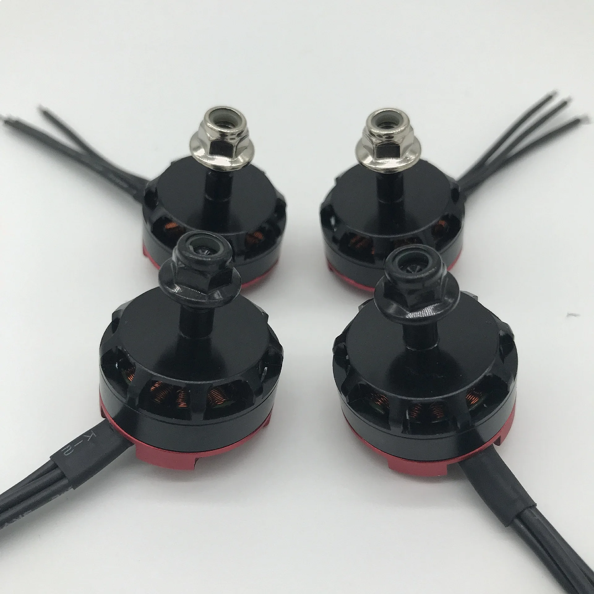 RS2205 RS2206 Brushless Motor for FPV Drone Racing High Torque
RS2205 RS2206 Brushless Motor for FPV Drone Racing High Torque