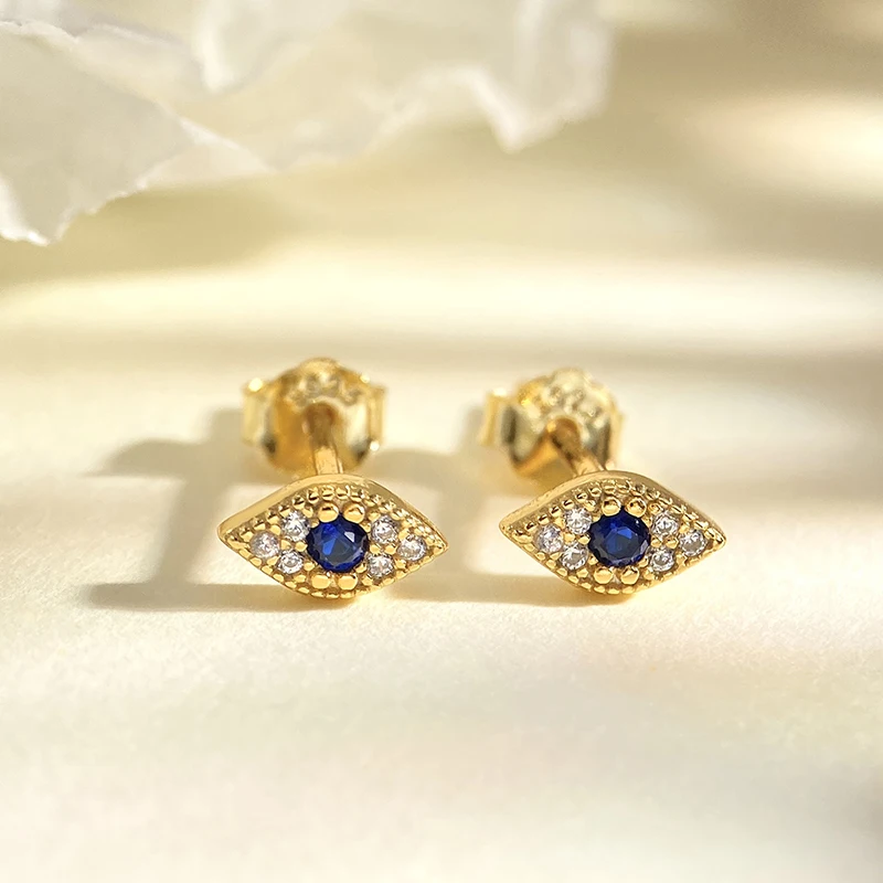 KNB Real 925 Sterling Silver Mini Zircon Evil Eye Stud Earring for Women Exquisite Small Ear Stud Gold Color Fine Jewelry Gift
KNB Real 925 Sterling Silver Mini Zircon Evil Eye Stud Earring for Women Exquisite Small Ear Stud Gold Color Fine Jewelry Gift