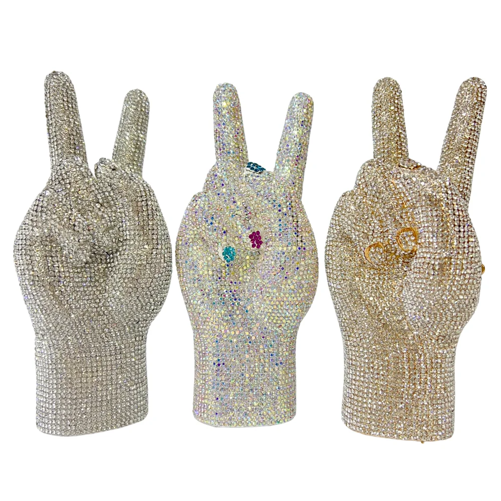Victory Hand Diamond Evening Bags Clutches WHTUOHENG Crystal Purses Wedding Bride Handbags Rhinestones Party Shinny Purse Bag
Victory Hand Diamond Evening Bags Clutches WHTUOHENG Crystal Purses Wedding Bride Handbags Rhinestones Party Shinny Purse Bag