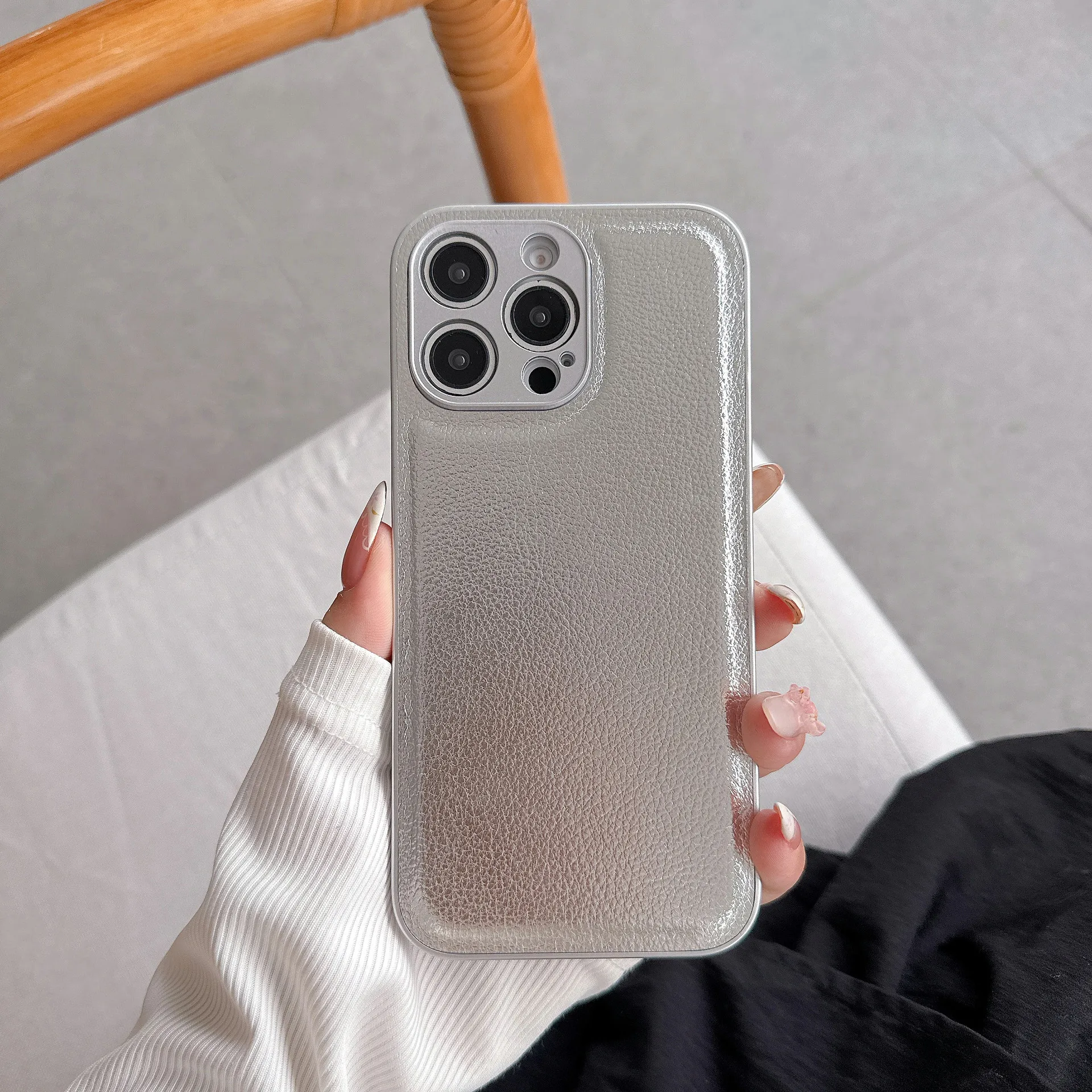 Магнитный чехол для телефона с персонализированной гравировкой «сделай сам», для iPhone 17, 16, 15, 14, 13, 12, 11 Pro Max Plus, противоударный бампер, задняя крышка
Магнитный чехол для телефона с персонализированной гравировкой «сделай сам», для iPhone 17, 16, 15, 14, 13, 12, 11 Pro Max Plus, противоударный бампер, задняя крышка