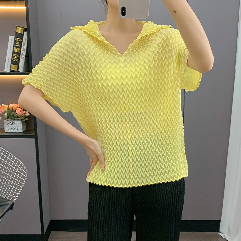 2025 Summer New Miyake Pleated Round Neck Solid Colour Versatile Design Loose Lapel Women's Tops Fashion Casual Sweet T-Shirt
2025 Summer New Miyake Pleated Round Neck Solid Colour Versatile Design Loose Lapel Women's Tops Fashion Casual Sweet T-Shirt