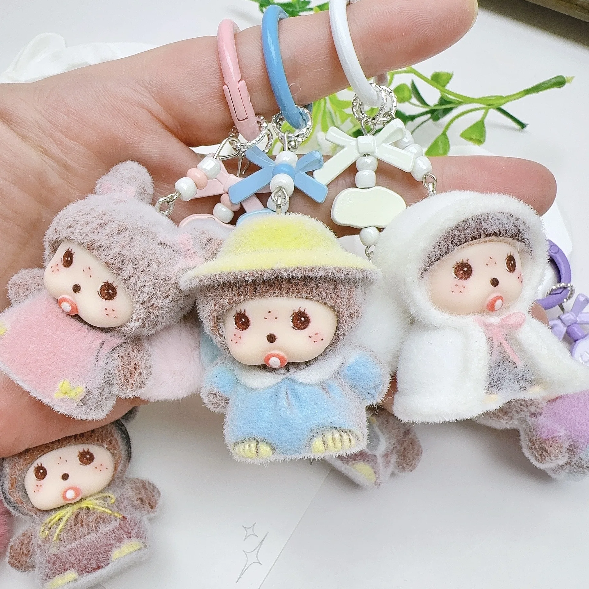 Cute QiQi figurine DIY jewelry keychain, bag hanger decoration. Can be given as a gift to friends.
Cute QiQi figurine DIY jewelry keychain, bag hanger decoration. Can be given as a gift to friends.