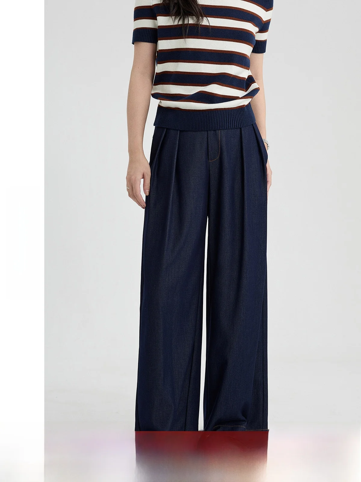 Deep Blue Wide Leg Jeans Women's Summer Straight Loose Fit Versatile High Waist Zipper Pure Color Casual High Waist Jeans
Deep Blue Wide Leg Jeans Women's Summer Straight Loose Fit Versatile High Waist Zipper Pure Color Casual High Waist Jeans