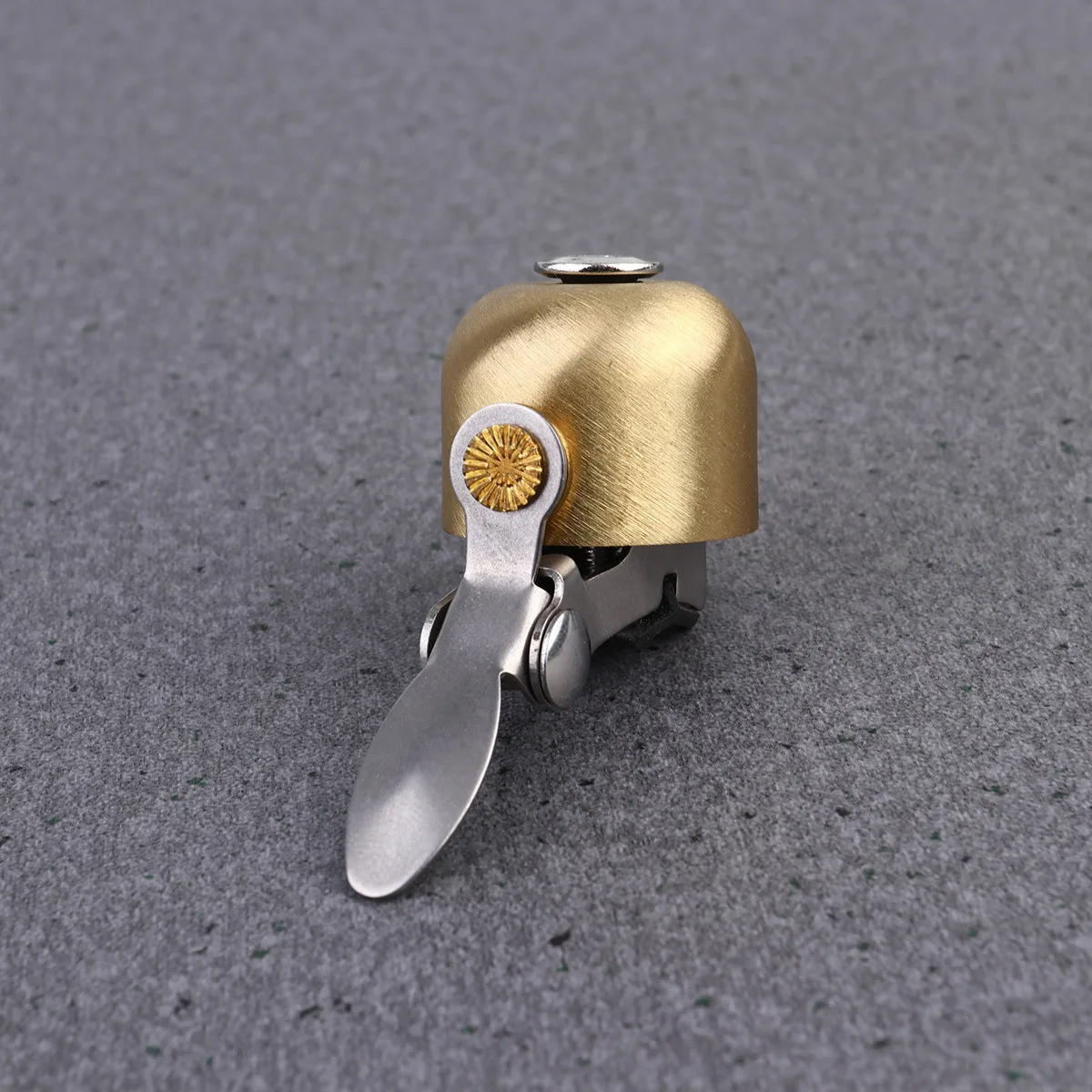 Vintage Copper Bike Bell Dial Horn Loud Sound Ring Cycling Warning Accessory For Mountain Road Folding Bike
Vintage Copper Bike Bell Dial Horn Loud Sound Ring Cycling Warning Accessory For Mountain Road Folding Bike