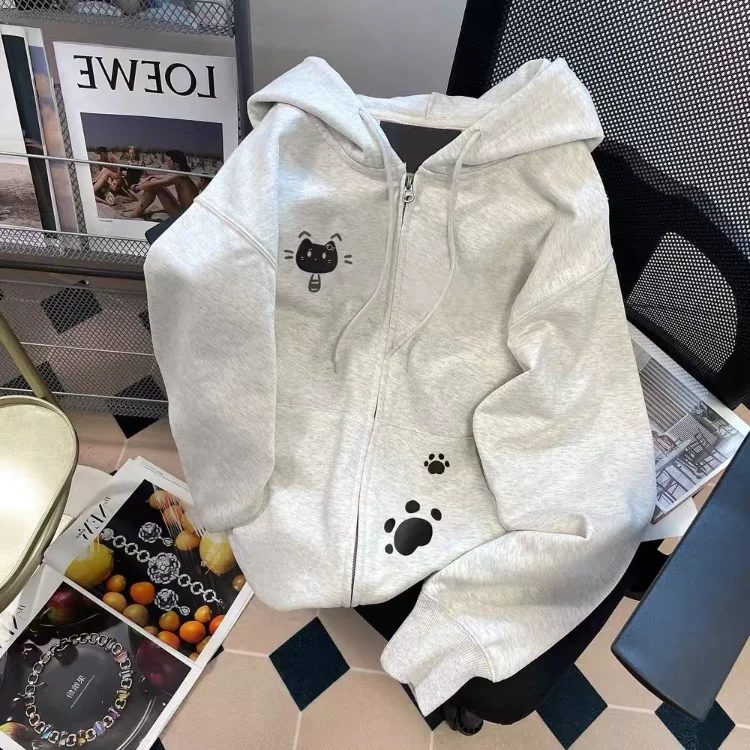 Cute Cat Print O-neck Gray Top for Women Spring Autumn New All-match T-shirts Y2k Long Sleeve Loose Hoodie Coat Women
Cute Cat Print O-neck Gray Top for Women Spring Autumn New All-match T-shirts Y2k Long Sleeve Loose Hoodie Coat Women
