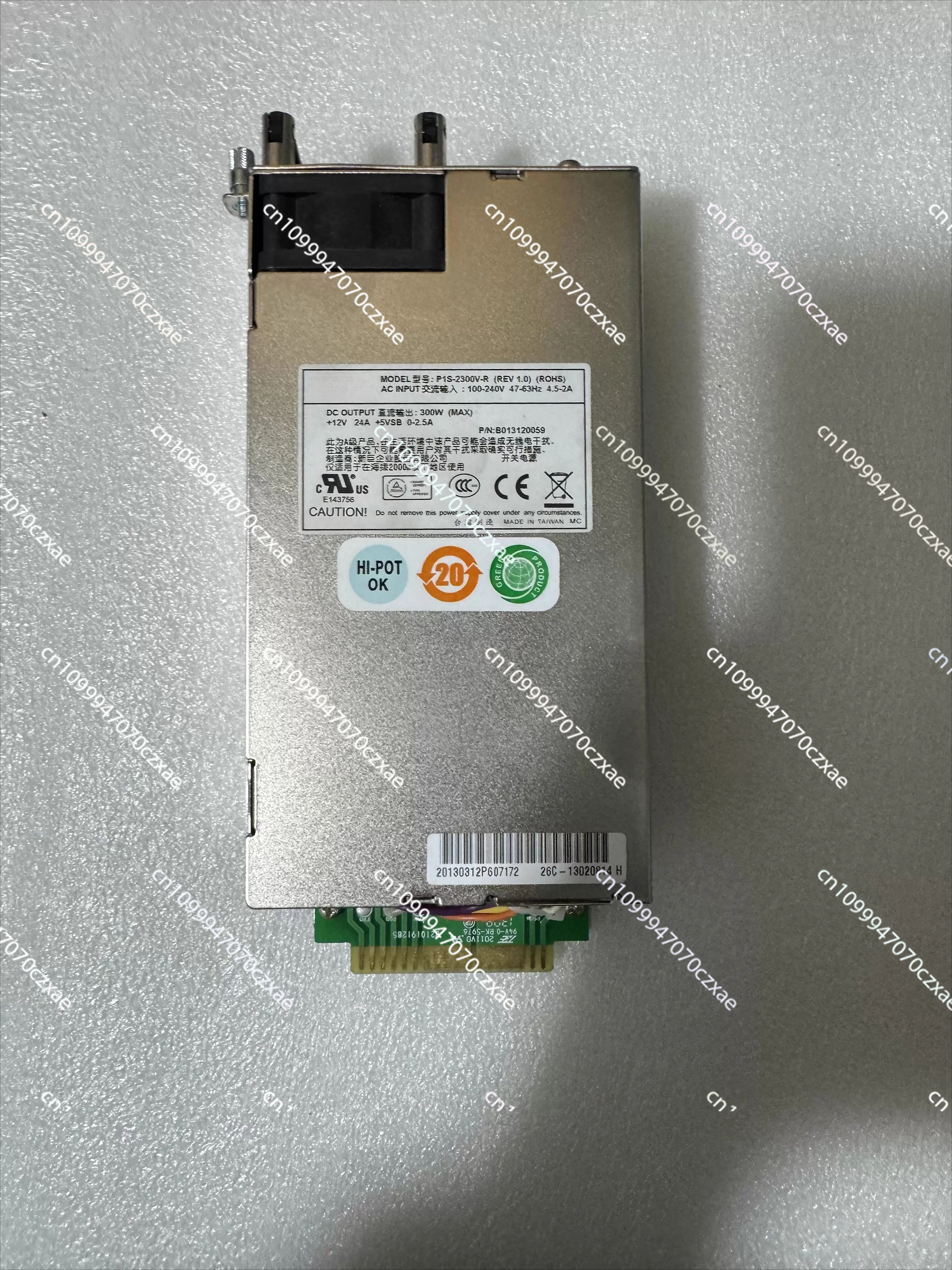 Модуль питания P1S-2300V-R, номинальная мощность 300 Вт, разобранные детали, новое качество, резервный серверный источник питания
Модуль питания P1S-2300V-R, номинальная мощность 300 Вт, разобранные детали, новое качество, резервный серверный источник питания