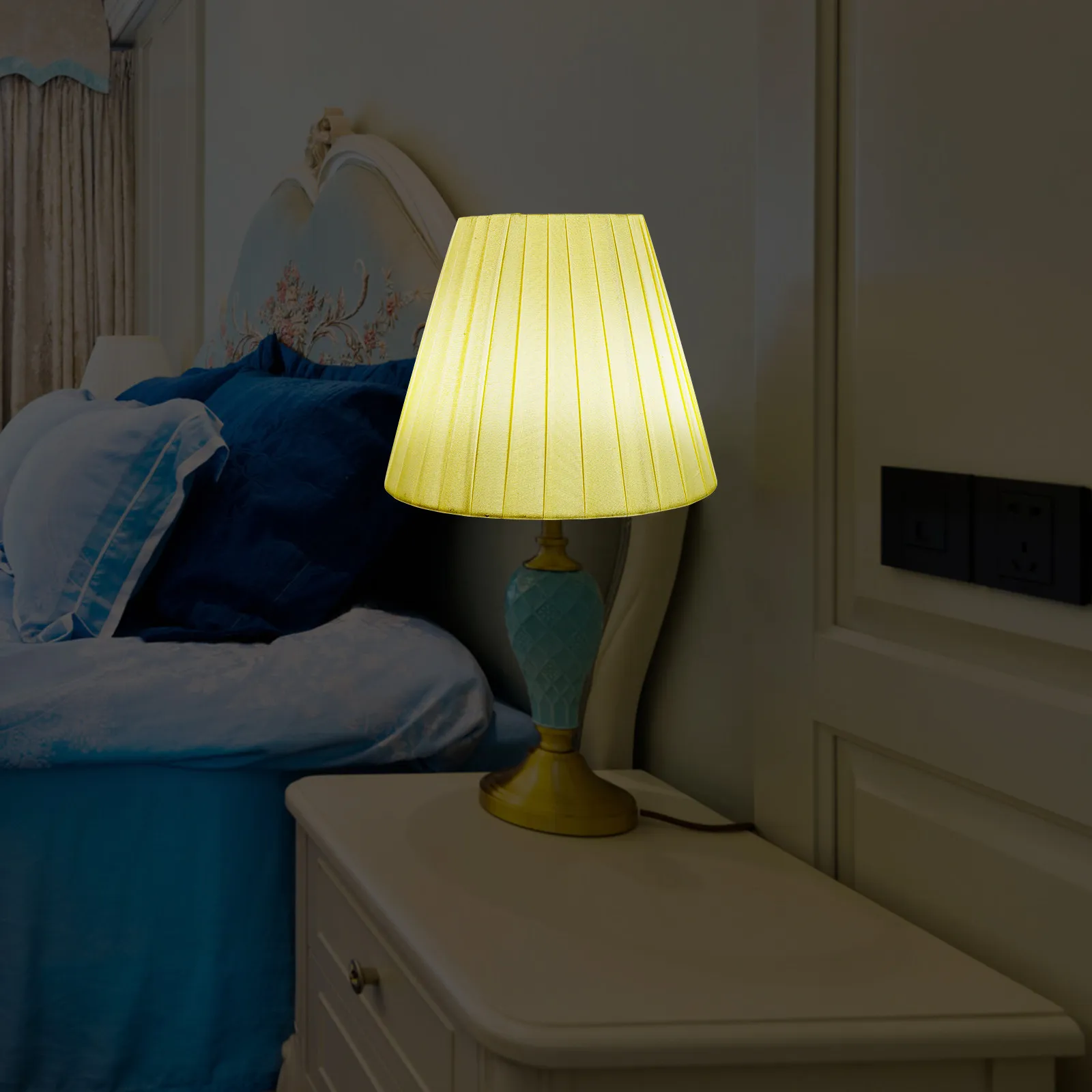 1Pcs Pleated Lampshade High-Quality Cloth and Iron Material Lightweight Lamp Cover for Bedroom Living Room Decoration
1Pcs Pleated Lampshade High-Quality Cloth and Iron Material Lightweight Lamp Cover for Bedroom Living Room Decoration