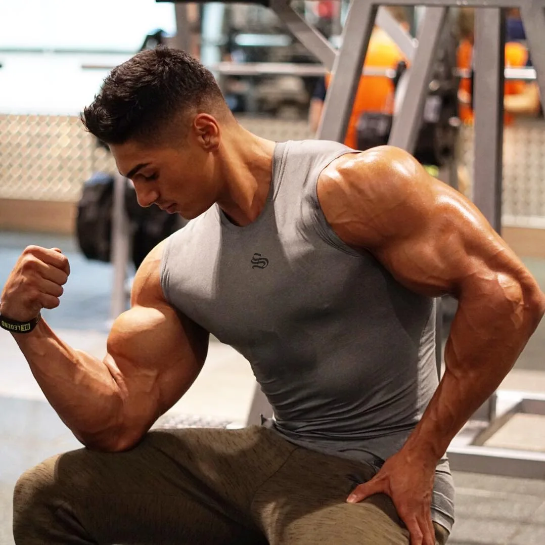 Men's Fitn Vest Sports Tightl T-irt Waistcoat round Ne Summer Thin Sle No Sve Youth Faion Sportwear
Men's Fitn Vest Sports Tightl T-irt Waistcoat round Ne Summer Thin Sle No Sve Youth Faion Sportwear