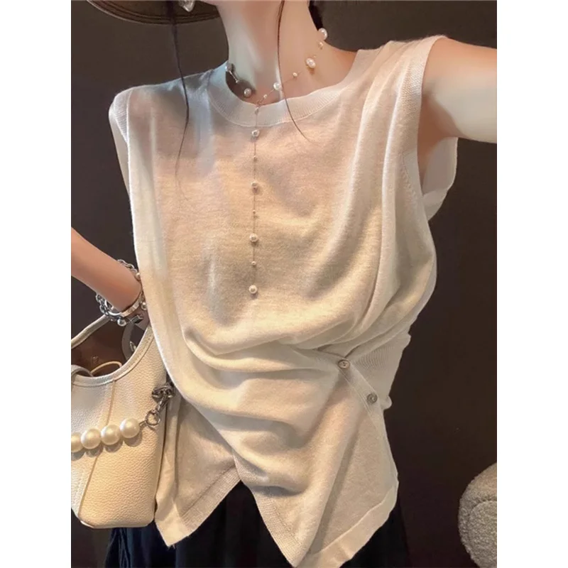 Summer Soft Comfortable Solid Color Thin Sleeveless Tops Women Chic Button Loose O-neck Elegant knitted T-Shirt
Summer Soft Comfortable Solid Color Thin Sleeveless Tops Women Chic Button Loose O-neck Elegant knitted T-Shirt
