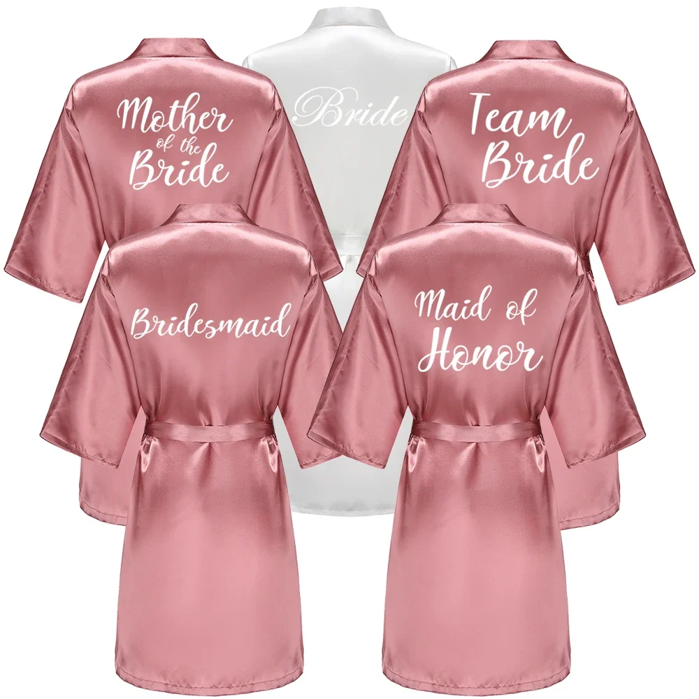 New Bridal Party Bridesmaid Sister Mother Shower Gift Wedding Short Team Bride Robes With White Text Women Bathrobe
New Bridal Party Bridesmaid Sister Mother Shower Gift Wedding Short Team Bride Robes With White Text Women Bathrobe