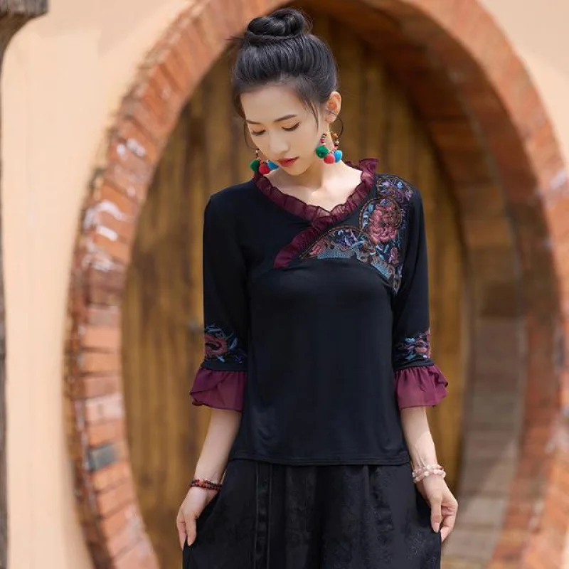 2023 chinese vintage shirt national flower embroidery t-shirt loose o-neck base shirt oriental ethnic lace shirt streetwear
2023 chinese vintage shirt national flower embroidery t-shirt loose o-neck base shirt oriental ethnic lace shirt streetwear