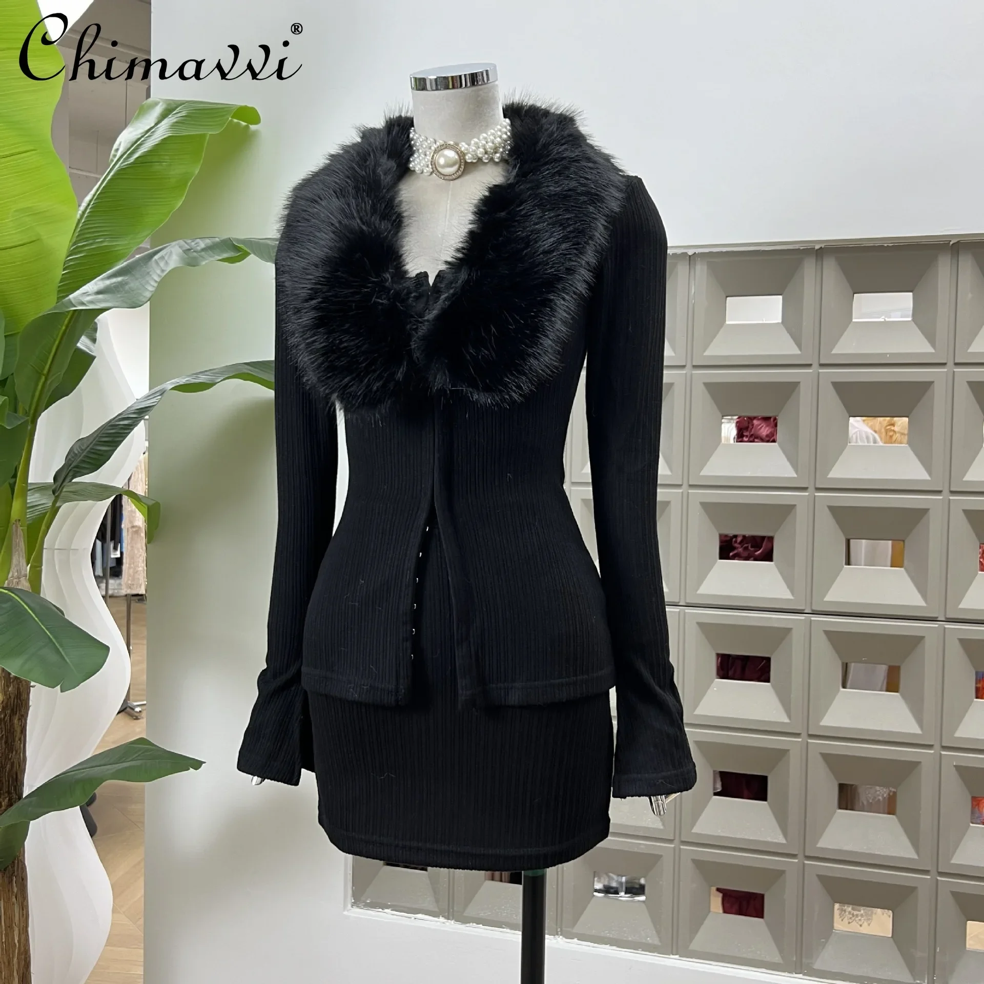 American Sexy Hot Girl Removable Fur Collar Long Sleeve Knitted Slim Top High Waist Hip-Wrapped Short Skirt Two-piece Set Women
American Sexy Hot Girl Removable Fur Collar Long Sleeve Knitted Slim Top High Waist Hip-Wrapped Short Skirt Two-piece Set Women