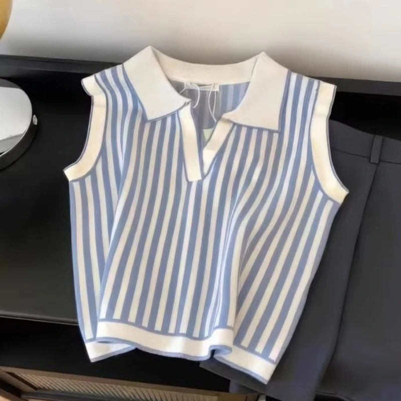 Summer Polo Collar Knit T-shirt Women Cropped Striped Vest Tops Sleeveless Contrasting Edges Tees 2025 Luxury Brand Clothing
Summer Polo Collar Knit T-shirt Women Cropped Striped Vest Tops Sleeveless Contrasting Edges Tees 2025 Luxury Brand Clothing