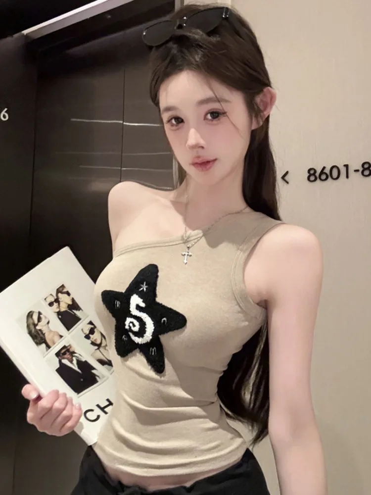 American Style Spicy Girl Short Embroidered Star Stitched Slim Fit Vest Women's Summer New Design Irregular Shoulder Top
American Style Spicy Girl Short Embroidered Star Stitched Slim Fit Vest Women's Summer New Design Irregular Shoulder Top